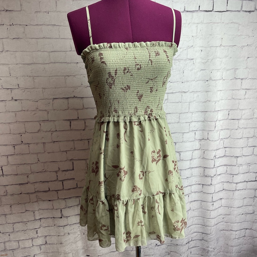 Aritzia Wilfred size small tempest sleeveless mini dress green floral print